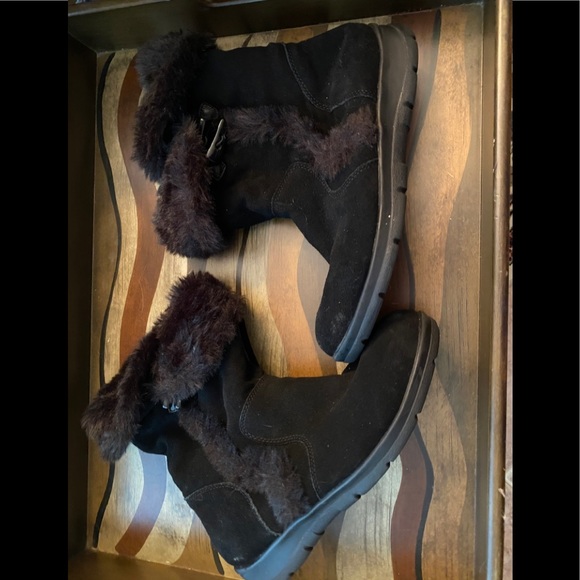 Great looking Black Boots - Picture 1 of 5